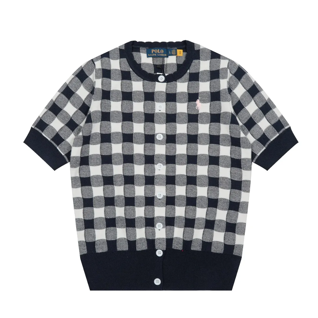 P166 💰 "Top quality" Style number: DS115# (on sale all year round) [Ralph Lauren plaid jacquard basic pony embroidered logo knitted cardigan short-sleeved] ✅Ralph Lauren all-match goddess style plain plaid knitted cardigan short-sleeved for all seasons ✅Main provider of platform live broadcast Wholesale entities ✅ZP quality 1:1 version Scan the code to enter the GF website Counter quality ✅Detailed quality The only one in Guangzhou Imported quality cotton yarn, focusing on high-end, cost-effective, good quality needless to say ✅The version restores the original version, loose, comfortable and stress-free, simple is high-end, classic is eternal, ✅The upper body is simple and easy to match, a must-have for goddess ootd. Good-looking clothes are never picky. A must-have in the goddess' wardrobe. Size: S-L Color: Navy Gray Yellow Pink Light Blue Red